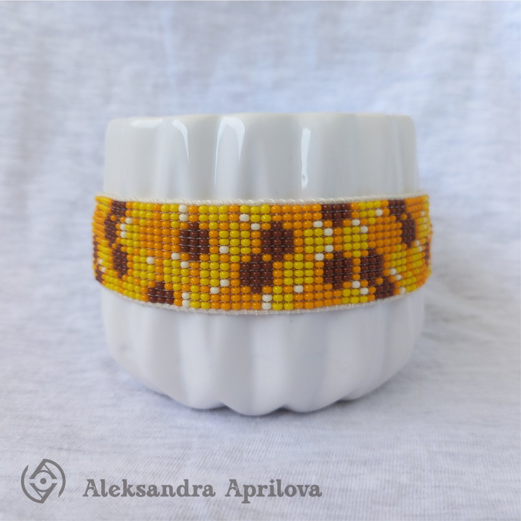 Дамска гривна от мъниста „Медено&nbsp;злато“