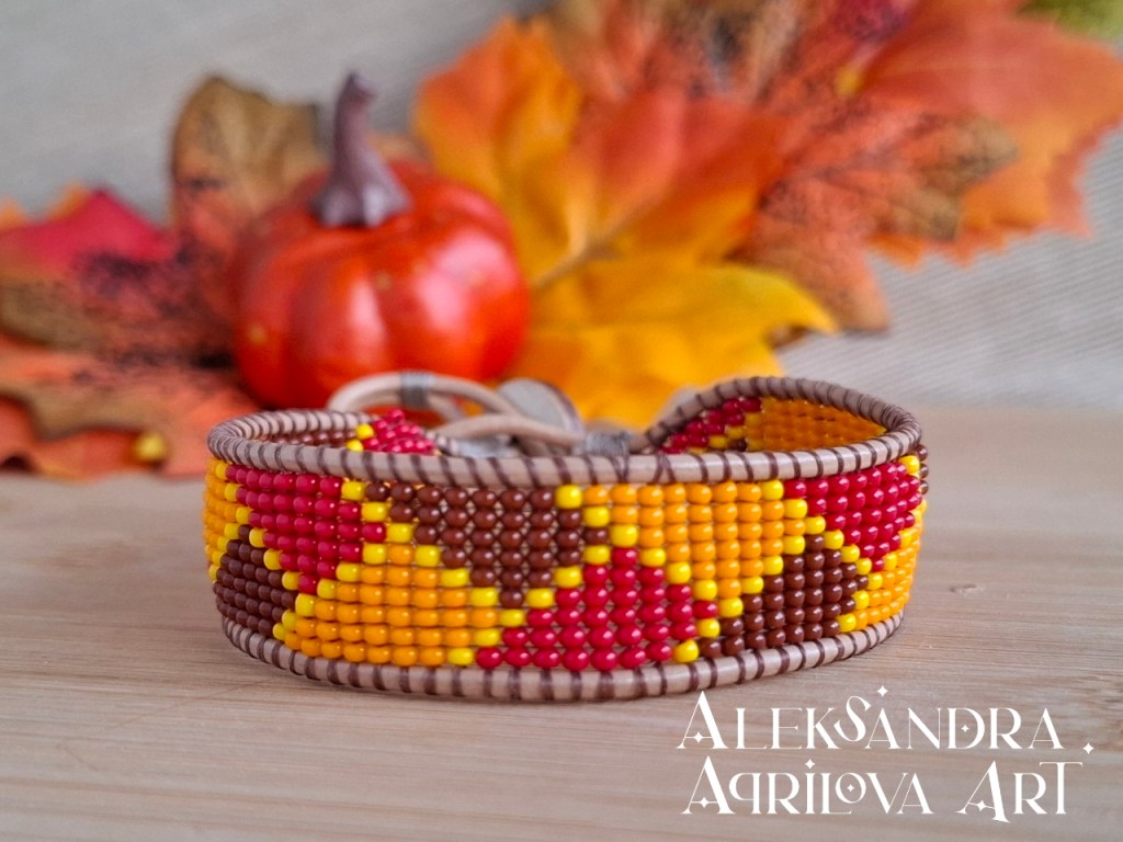 Дамска гривна от мъниста „Есенна плетеница“